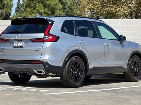 Used 2026 Honda CR-V Sport image 8