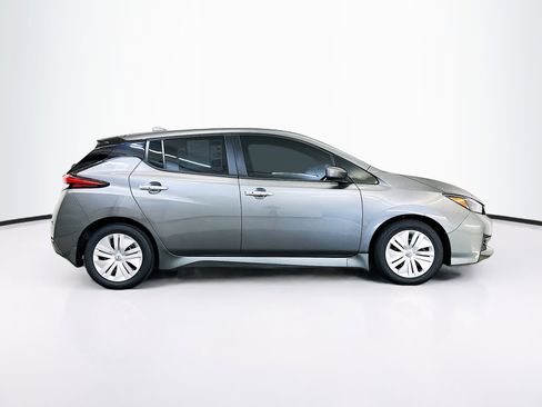 Used 2025 Nissan Leaf S FWD image 10