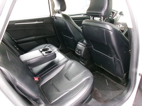 Used 2017 Ford Fusion Titanium FWD image 10