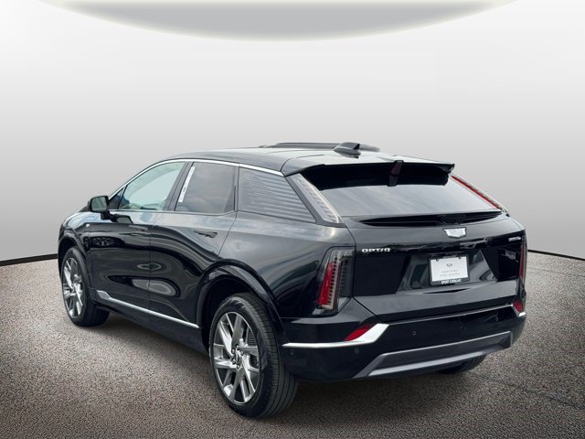 Certified 2025 Cadillac Optiq Luxury 1 AWD/4WD image 23