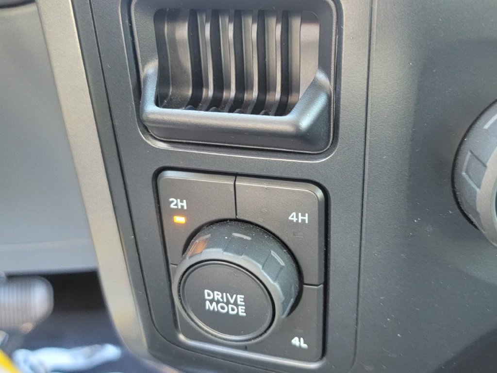 Used 2023 Ford F150 XLT AWD/4WD image 25