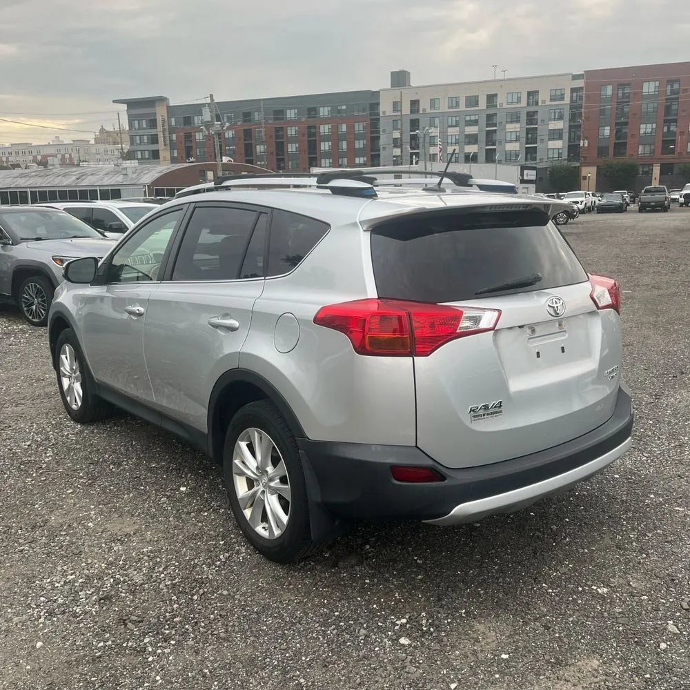 Used 2015 Toyota RAV4 Limited w/ Outdoor Package AWD/4WD image 5