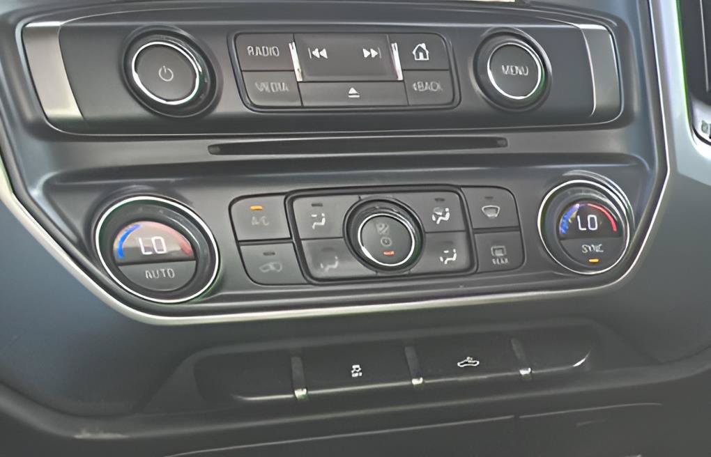 Used 2018 Chevrolet Silverado 1500 LT w/ All Star Edition AWD/4WD image 15