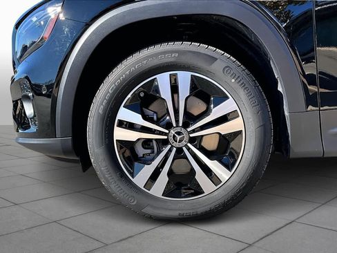 Used 2025 Mercedes-Benz GLB 250 image 10