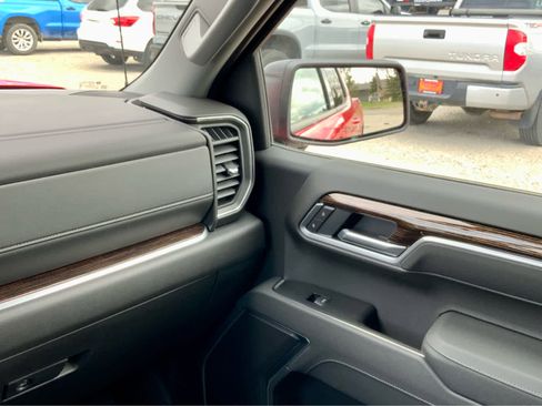 New 2026 GMC Sierra 1500 Elevation image 39