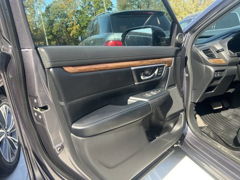 Used 2018 Honda CR-V Touring image 8