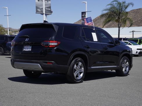 Used 2023 Honda Pilot EX-L image 4