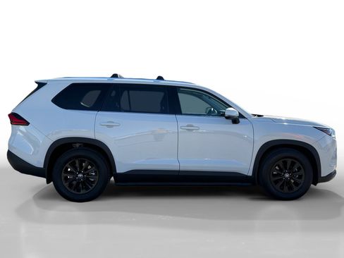 Used 2024 Toyota Grand Highlander AWD image 6