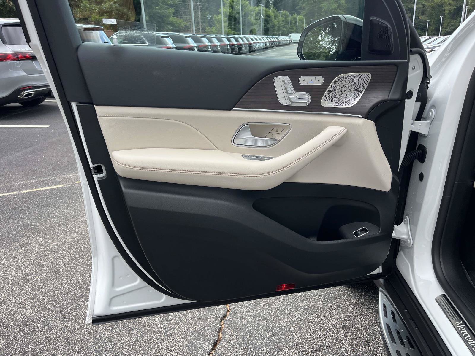 New 2027 Mercedes-Benz GLS 450 4MATIC image 19
