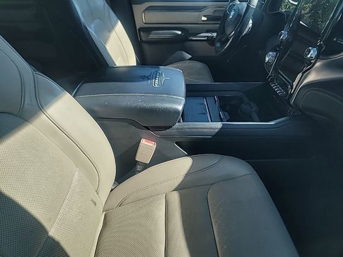 Used 2019 RAM 1500 Limited w/ Advanced Safety Group AWD/4WD image 10
