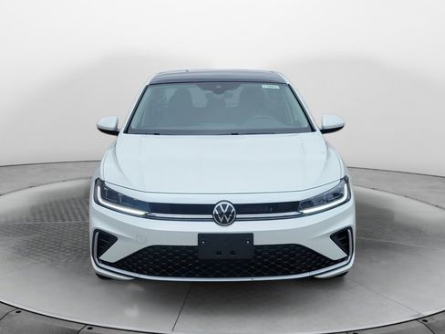 New 2026 Volkswagen Jetta SE FWD image 2