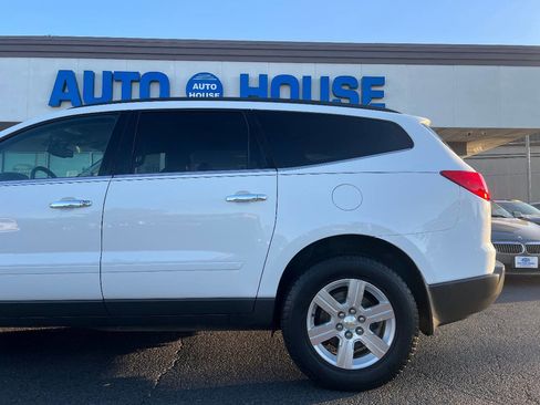 Used 2010 Chevrolet Traverse LT w/ Personal Connectivity Package image 37