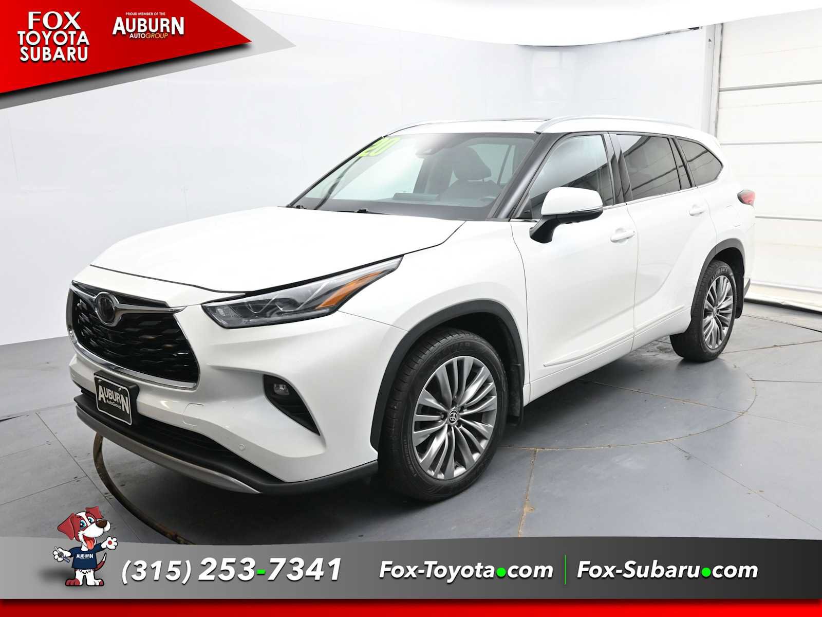 Used 2020 Toyota Highlander Platinum AWD/4WD image 2