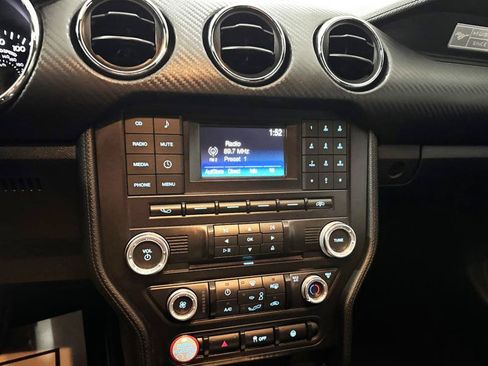 Used 2016 Ford Mustang Coupe RWD image 23