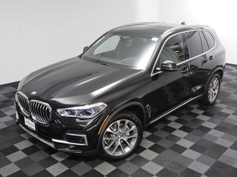 Used 2023 BMW X5 xDrive40i w/ Executive Package AWD/4WD image 2