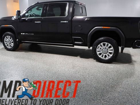 Used 2023 GMC Sierra 2500 Denali w/ Denali Ultimate Package image 10