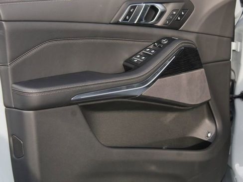 New 2026 BMW X5 xDrive50e w/ Executive Package image 20