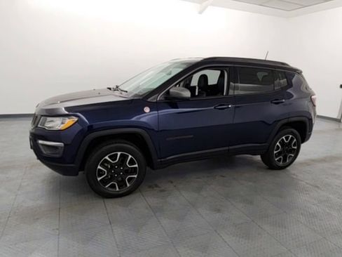 Used 2019 Jeep Compass Trailhawk image 3