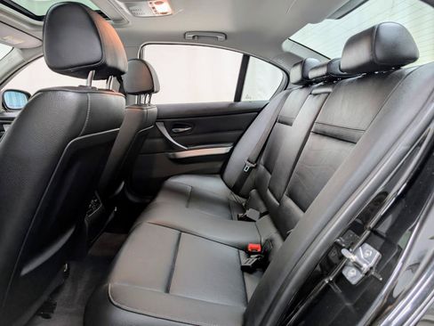 Used 2011 BMW 335i xDrive Sedan AWD/4WD image 17