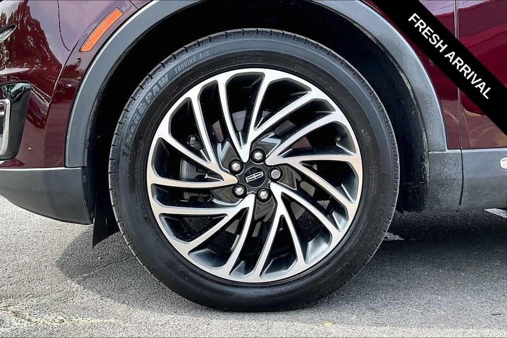 Used 2019 Lincoln Nautilus Reserve AWD/4WD image 32