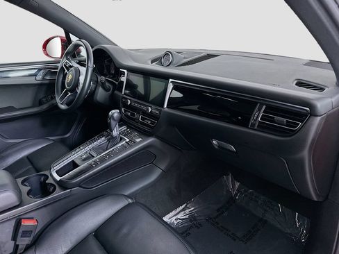 Certified 2021 Porsche Macan S AWD/4WD image 31