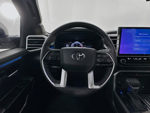 Used 2023 Toyota Sequoia Platinum image 11