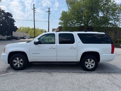 Used 2013 GMC Yukon XL SLT AWD/4WD image 8