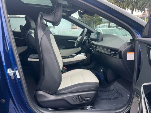 Used 2023 Kia EV6 GT-Line w/ GT-Line White Seat Package image 45