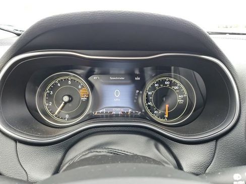 Used 2023 Jeep Cherokee Altitude Lux image 12