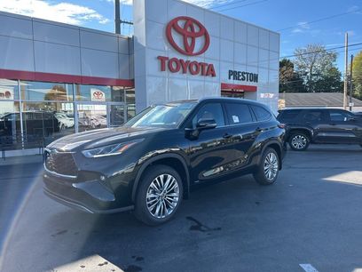 New 2026 Toyota Highlander Platinum