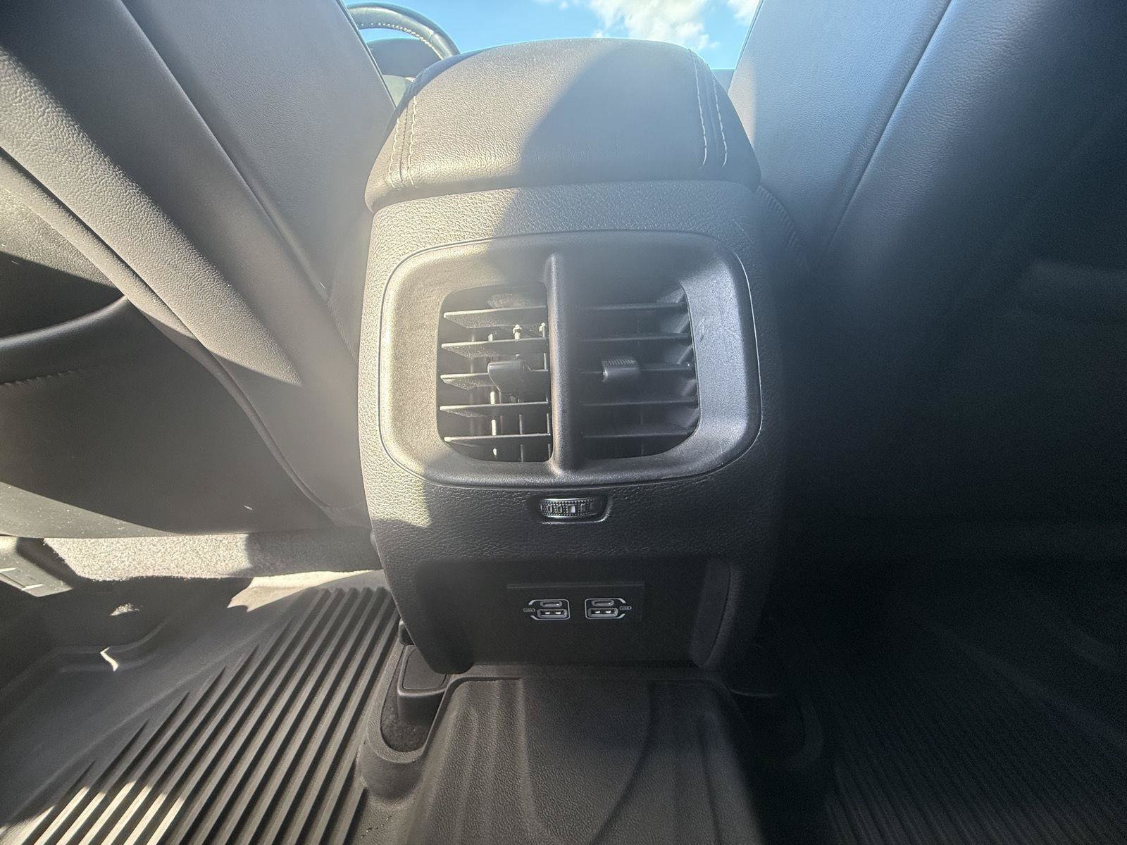 Used 2021 Jeep Cherokee Latitude Lux 80th Anniv w/ Quick Order Package 26U 80TH AWD/4WD image 18