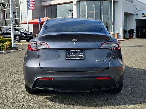 Used 2023 Tesla Model Y Long Range image 5