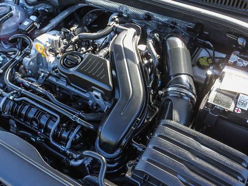 Used 2025 Volkswagen Jetta SE w/ Black Wheel Package image 27