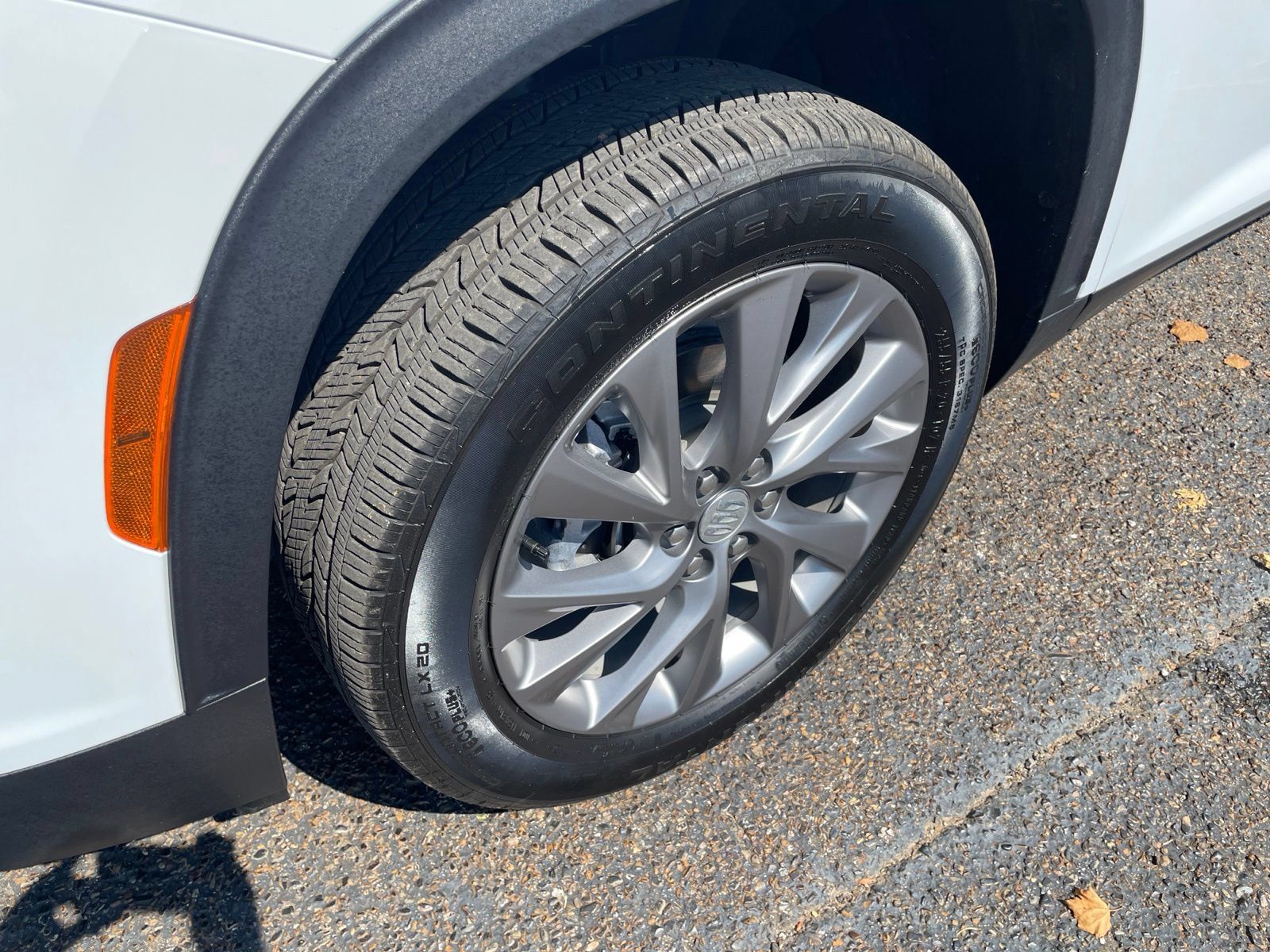 Used 2025 Buick Enclave Preferred w/ LPO, Floor Liner Package FWD image 11
