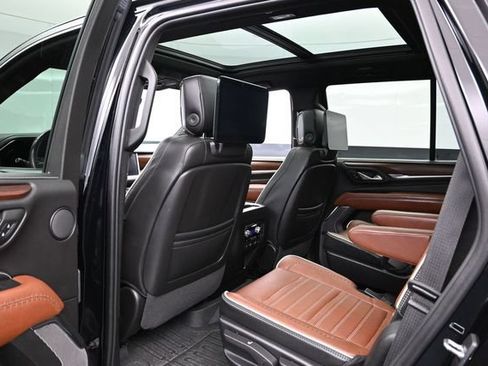Used 2023 GMC Yukon Denali Ultimate AWD/4WD image 23