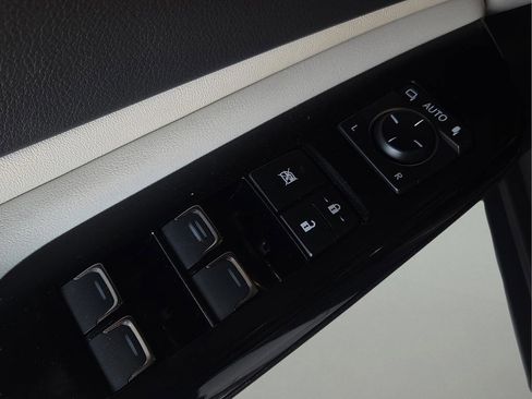 Used 2024 Lexus ES 300h Ultra Luxury w/ Accessory Package (Z2) FWD image 18
