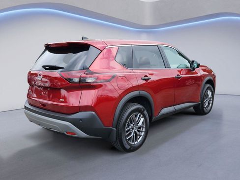 Used 2023 Nissan Rogue S AWD/4WD image 3