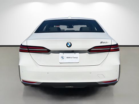 New 2026 BMW 530i 530i w/ Premium Package image 4