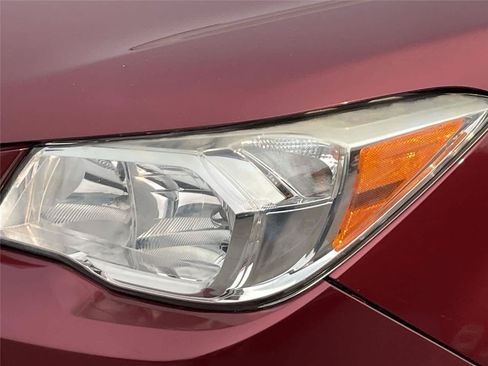 Used 2015 Subaru Forester 2.5i Premium w/ All-Weather Package AWD/4WD image 9