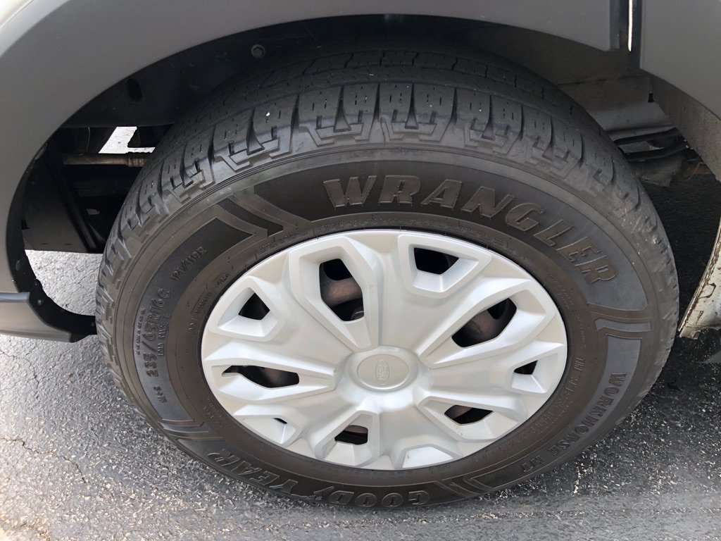 Used 2019 Ford Transit 150 XLT RWD image 11