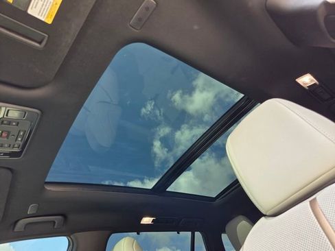 Used 2025 Toyota Grand Highlander AWD Hybrid image 18
