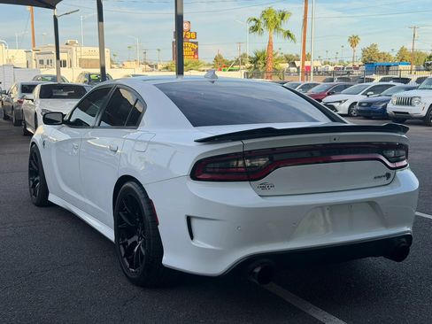 Used 2018 Dodge Charger SRT Hellcat w/ Harman/Kardon Audio Group RWD image 7