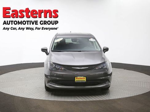 Used 2023 Chrysler Voyager LX FWD image 51