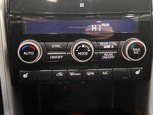 Used 2021 Subaru Ascent Premium w/ Convenience Package image 7