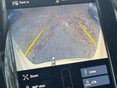 Used 2017 Volvo XC90 T6 Momentum w/ Vision Package image 14