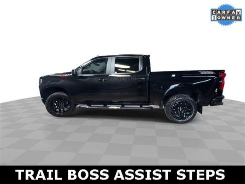 Used 2021 Chevrolet Silverado 1500 LT Trail Boss w/ Bed Protection Package image 8