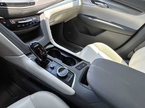 Used 2025 Cadillac XT5 Premium Luxury w/ Technology Package FWD image 14