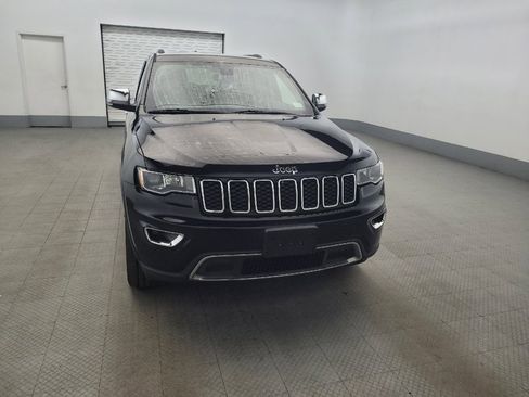 Used 2017 Jeep Grand Cherokee Limited AWD/4WD image 14