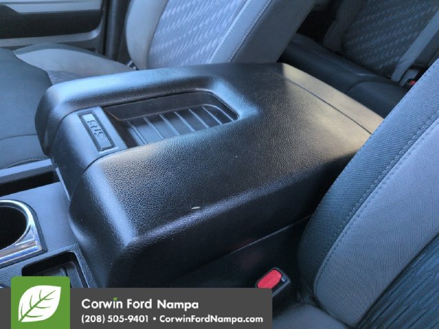 Used 2018 Toyota Tundra SR5 AWD/4WD image 18