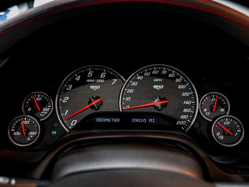 Used 2013 Chevrolet Corvette 427 w/ 1SC Preferred Equipment Group RWD image 11